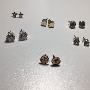 BUNDLE OF COSTUME JEWELRY!!